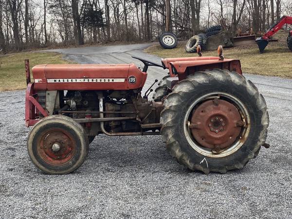 1971 Massey-Ferguson 135 Tractor