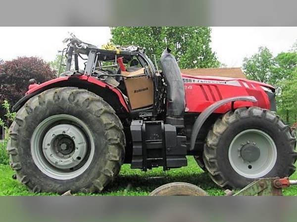 2014 Massey-Ferguson 7624 Tractor