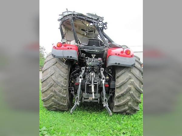 2014 Massey-Ferguson 7624 Tractor