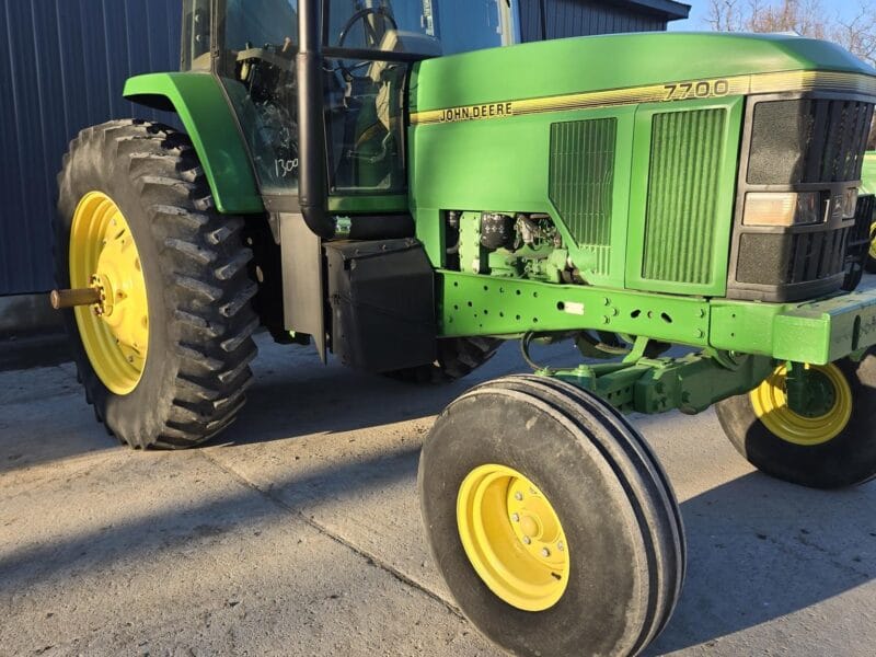 1995 JOHN DEERE 7700