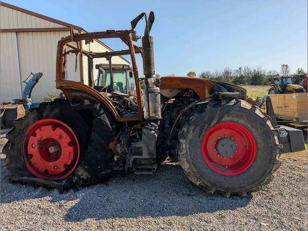 2022 Fendt 724 VARIO Tractor