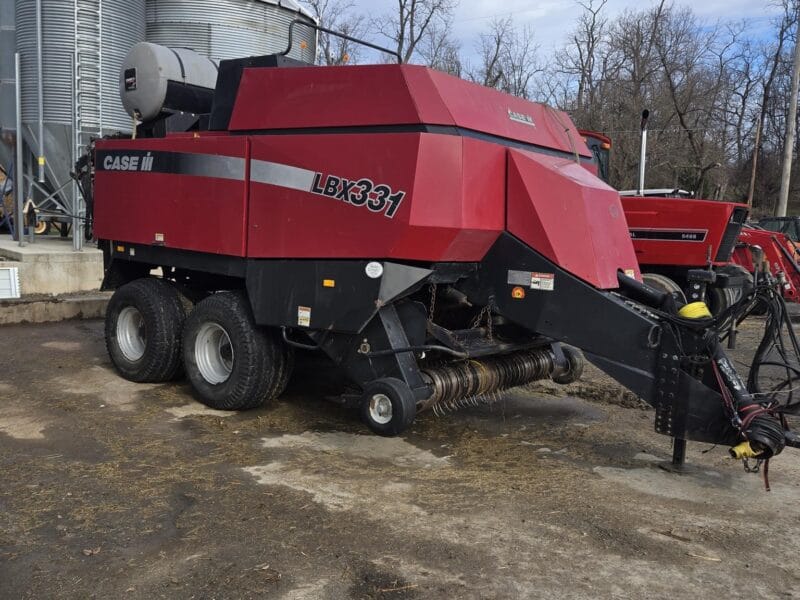 2003 CASE IH LBX331P