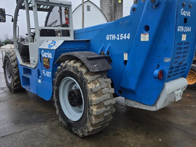 2014 GENIE GTH1544