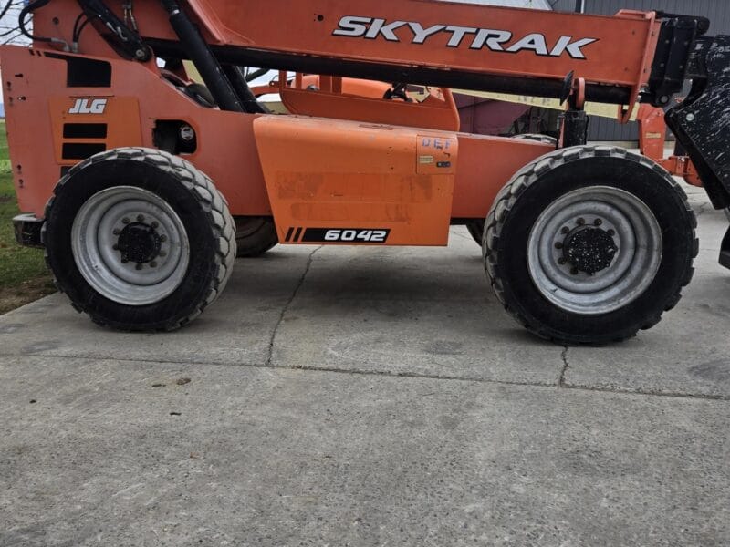 2015 SKY TRAK 6042