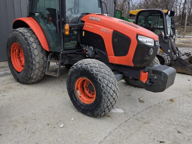 2020 KUBOTA M5-111D