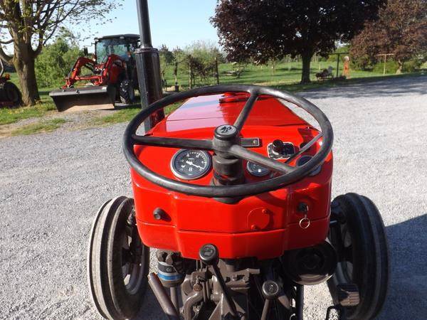 1984 Massey-Ferguson 250 Tractor