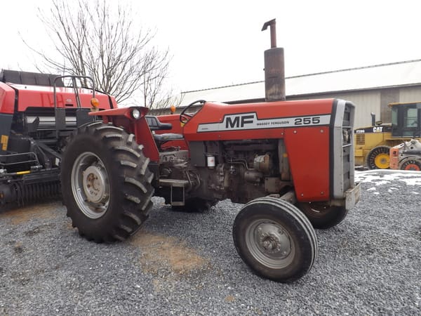 1978 Massey-Ferguson 255 Tractor