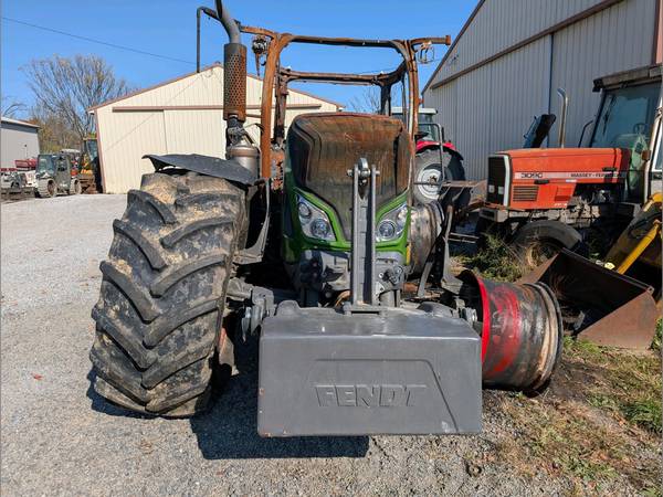 2022 Fendt 724 VARIO Tractor