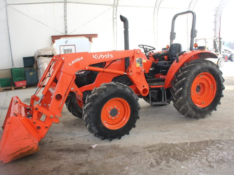 Kubota M6060D