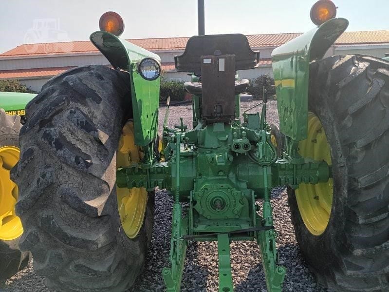 John Deere 2550