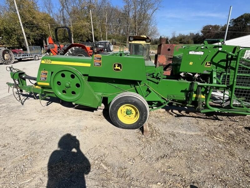 JOHN DEERE 338