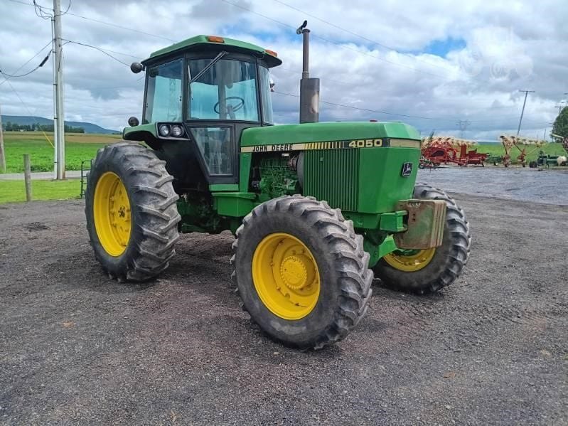 John Deere 4050