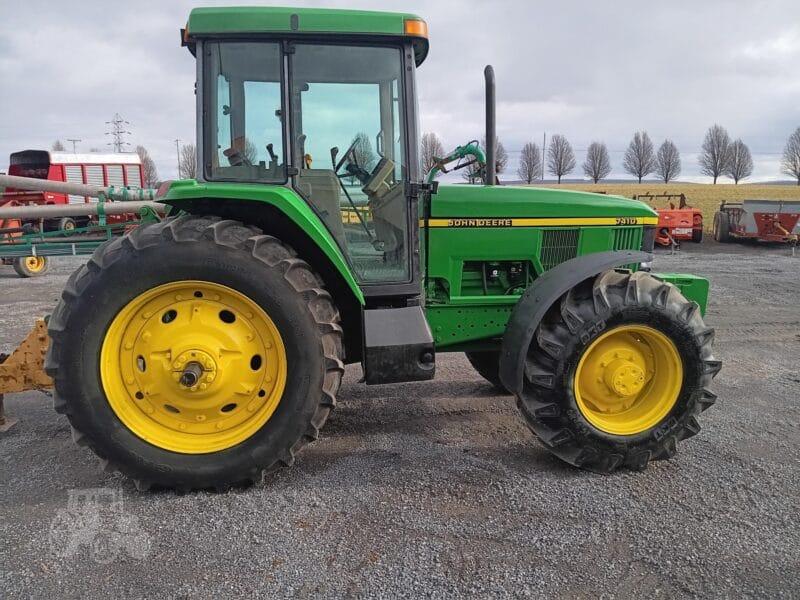 John Deere 7410