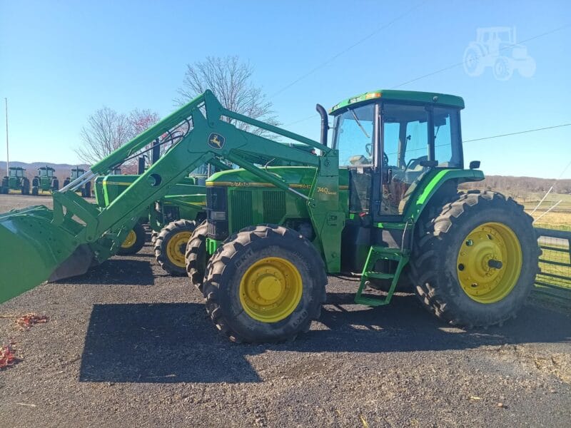 John Deere 7700