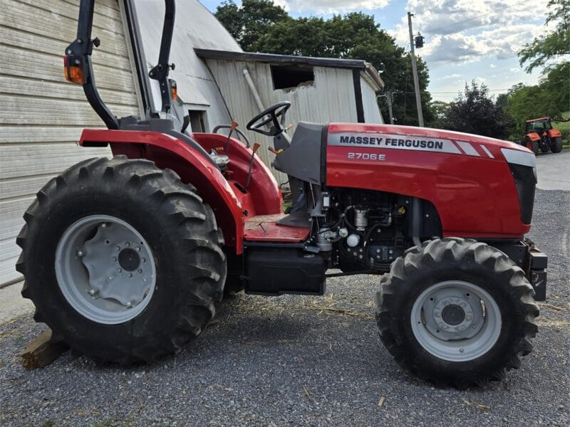 MASSEY FERGUSON 2706E