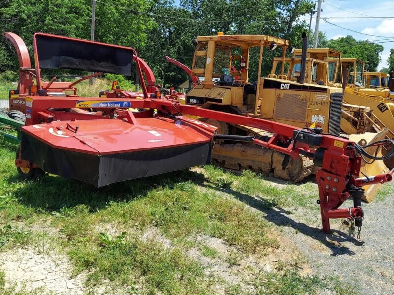 NEW HOLLAND H7330