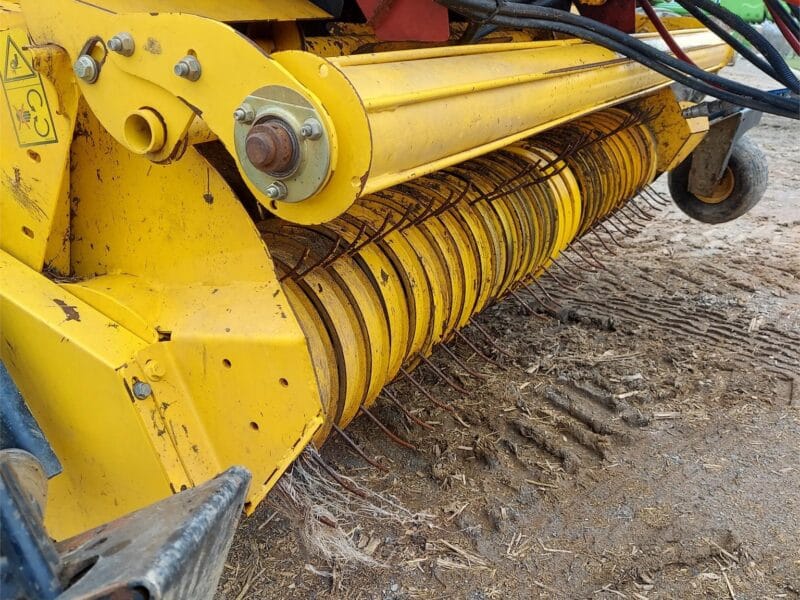 NEW HOLLAND ROLL-BELT 450