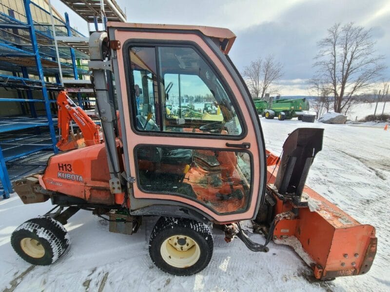 Kubota F3680 Front-mount Mower with Snow blower