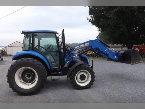 2015 New Holland T4.75 Tractor