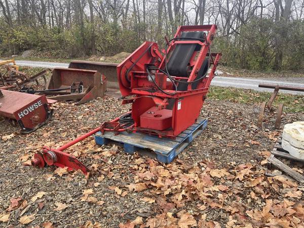 Massey-Ferguson 22 Bale Thrower