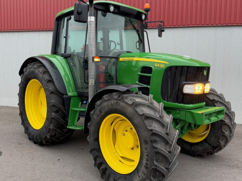 John Deere 6430