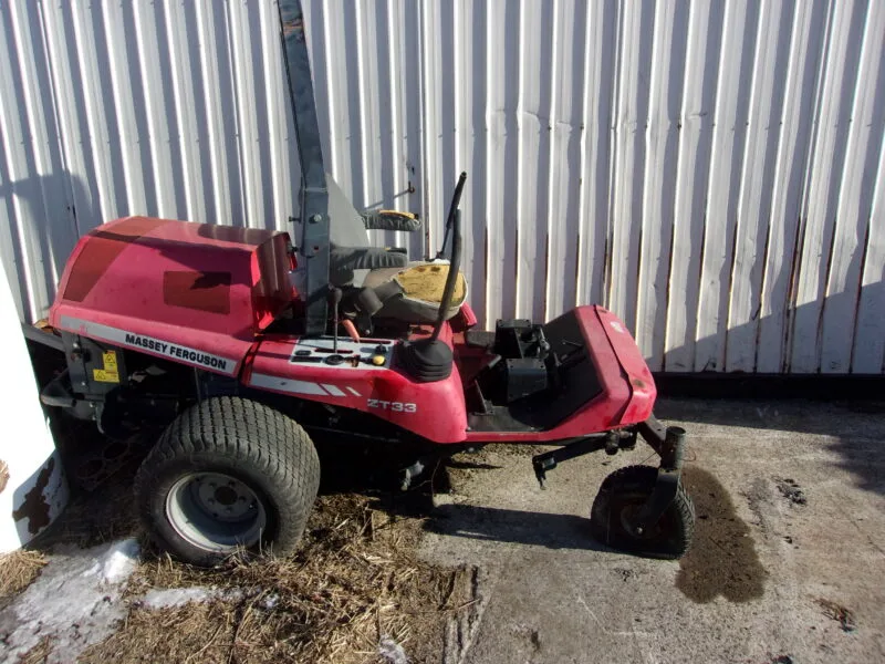 Massey Ferguson ZT33 Zero Turn Mower