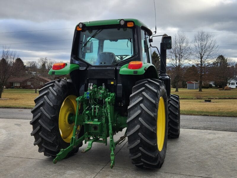 John Deere 6120M