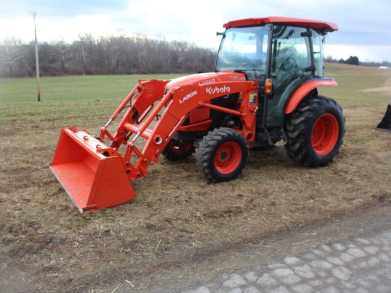 Kubota L3560 Tractor