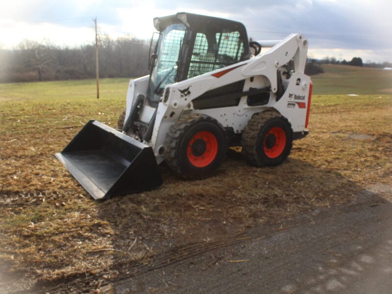 Bobcat S770 Skid Steer