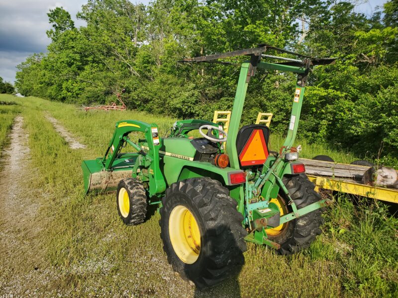 John Deere 790