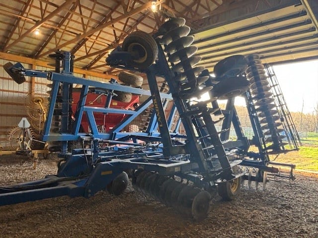 2009 LANDOLL 7430 VERTICAL TILLAGE ONLY 1800 ACRES