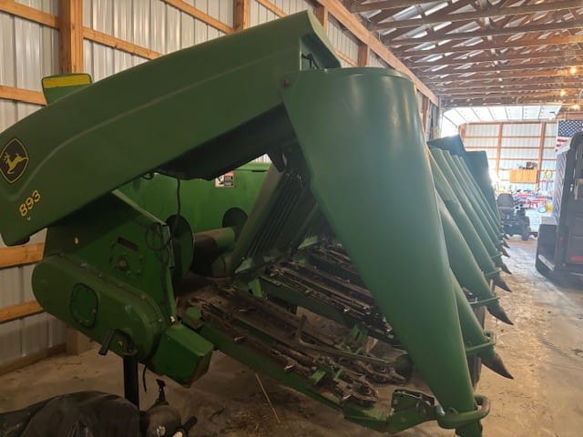 2006 JOHN DEERE 893-8 ROW FOLDING HEAD 16 ROW PLANTER