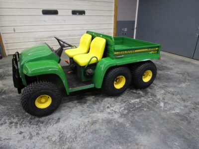 John Deere Gator 6X4