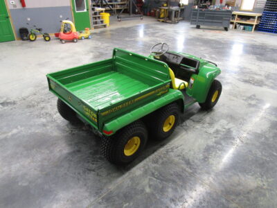 John Deere Gator 6X4