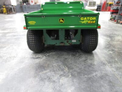 John Deere Gator 6X4