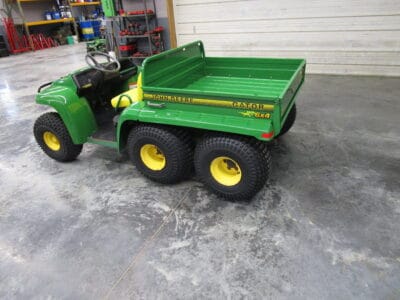 John Deere Gator 6X4
