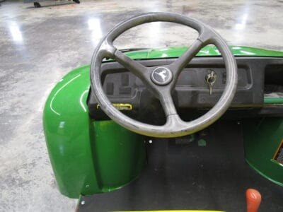 John Deere Gator 6X4