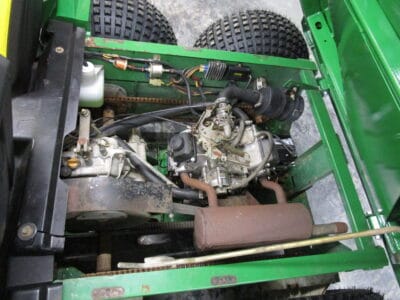 John Deere Gator 6X4