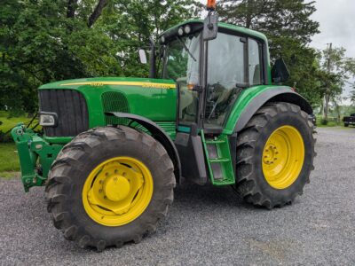 2004 John Deere 6820 Tractor