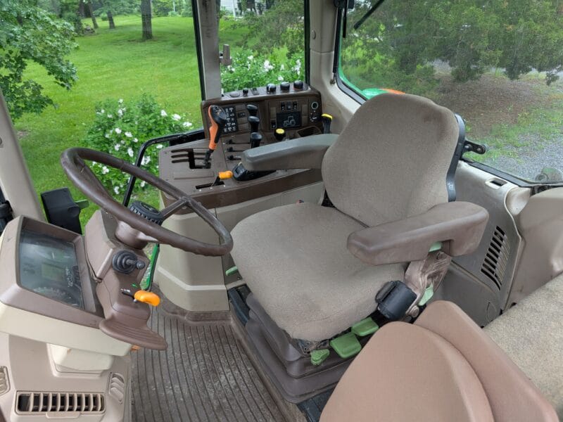 2004 John Deere 6820 Tractor