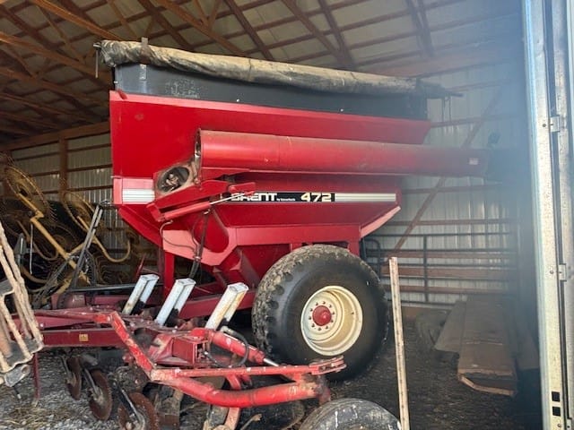 1995 Brent 472 Red Grain Cart