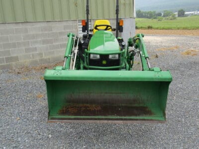 John Deere 1025R