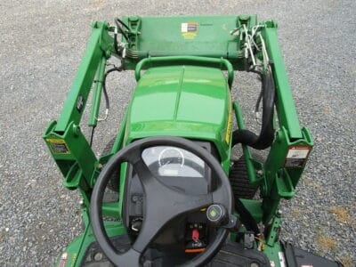 John Deere 1025R