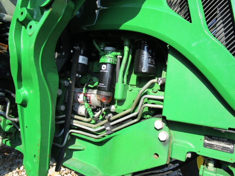 John Deere 5085M