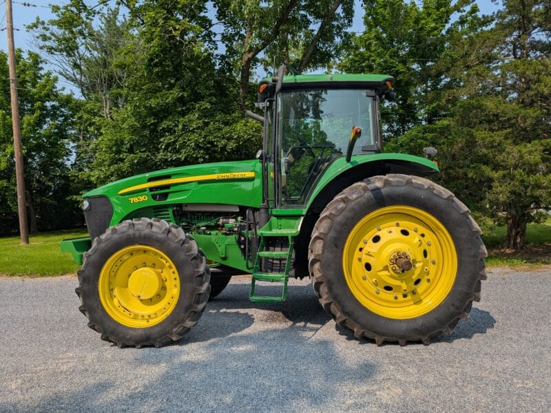 2010 John Deere 7830 Tractor