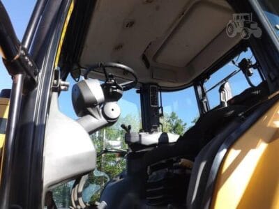 2014 Challenger MT575D Tractor