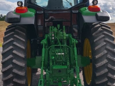 2015 John Deere 6170M