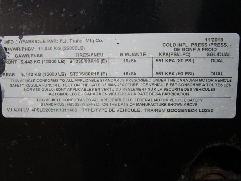 PJ 28' Gooseneck Trailer