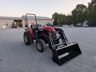 Yanmar YM Series YM225 Tractor Loader
