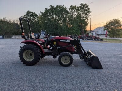 Yanmar YM Series YM232 Tractor Loader